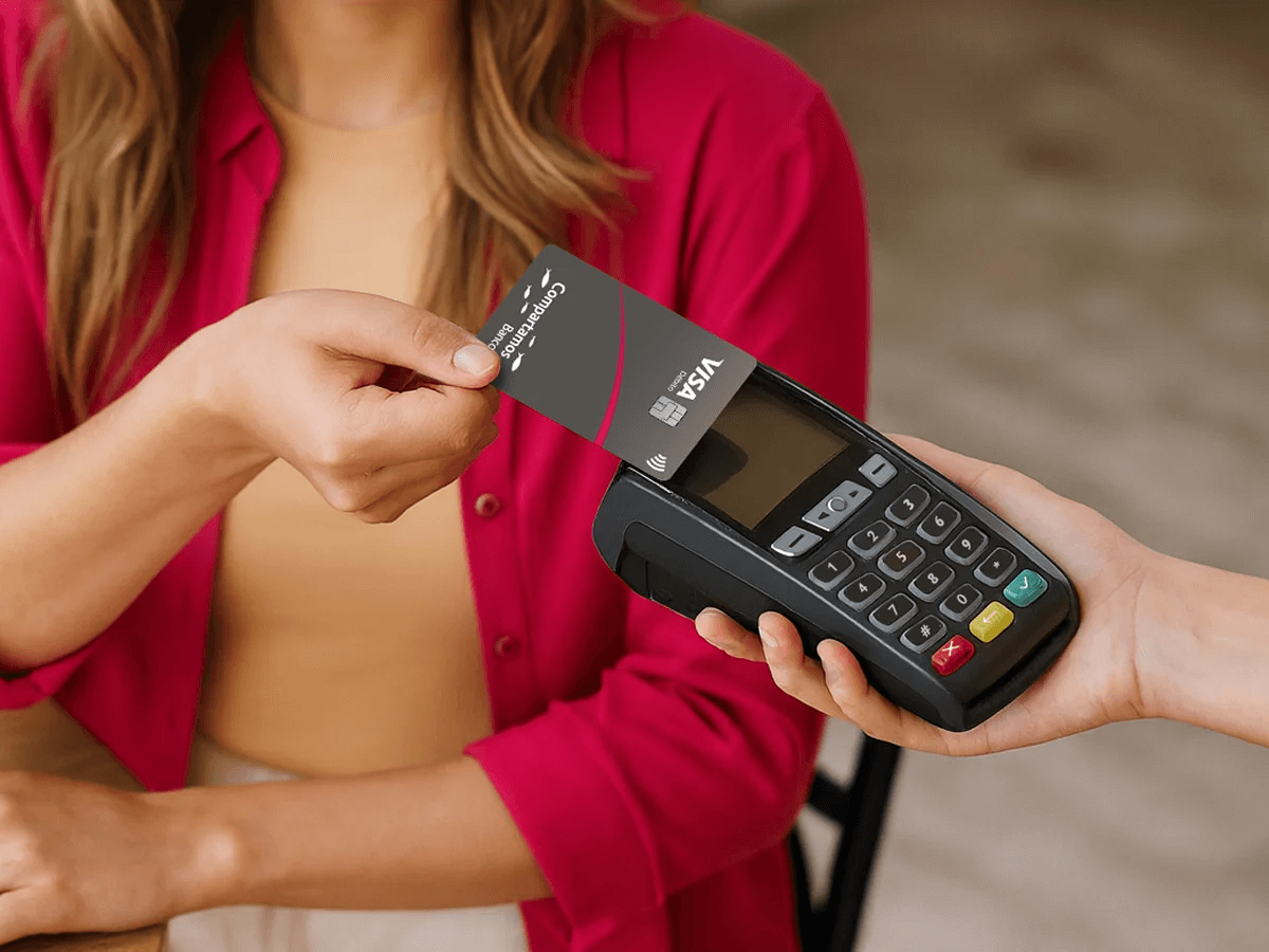 Tarjeta compartamos banco pagando forma contacto en POS