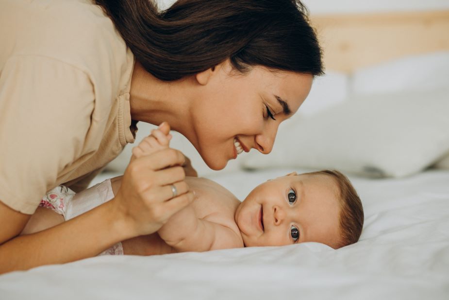 Es muy importante la cercanía de mamá con el bebé en la gestación exterior.