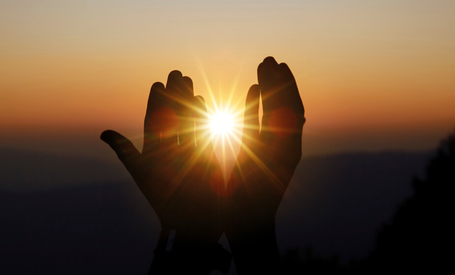 8 BENEFICIOS DE VIVIR EN GRATITUD Y AGRADECIMIENTO 8 BENEFICIOS DE VIVIR EN GRATITUD Y AGRADECIMIENTO
