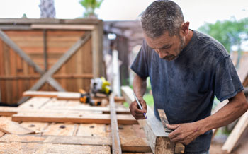 Consejos para emprender un taller de carpintería