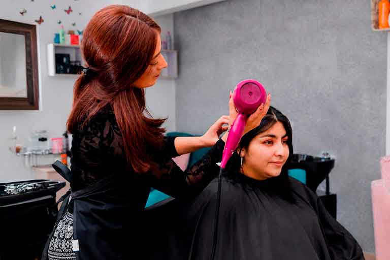 Ideas de emprendimientos de belleza y cuidado personal.