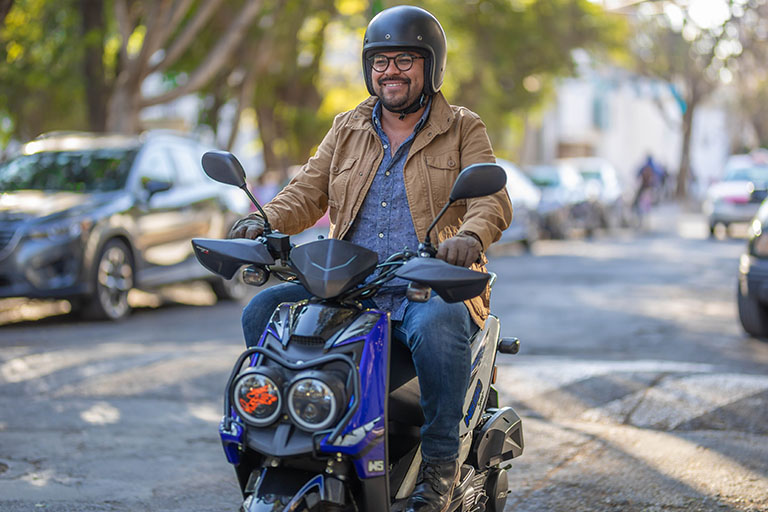 Qué pasa si conduces sin seguro de moto