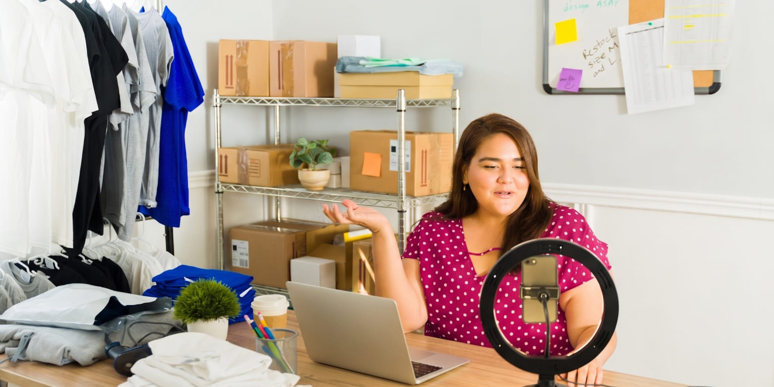 Vende en línea hoy: guía práctica para nuevos emprendedores.