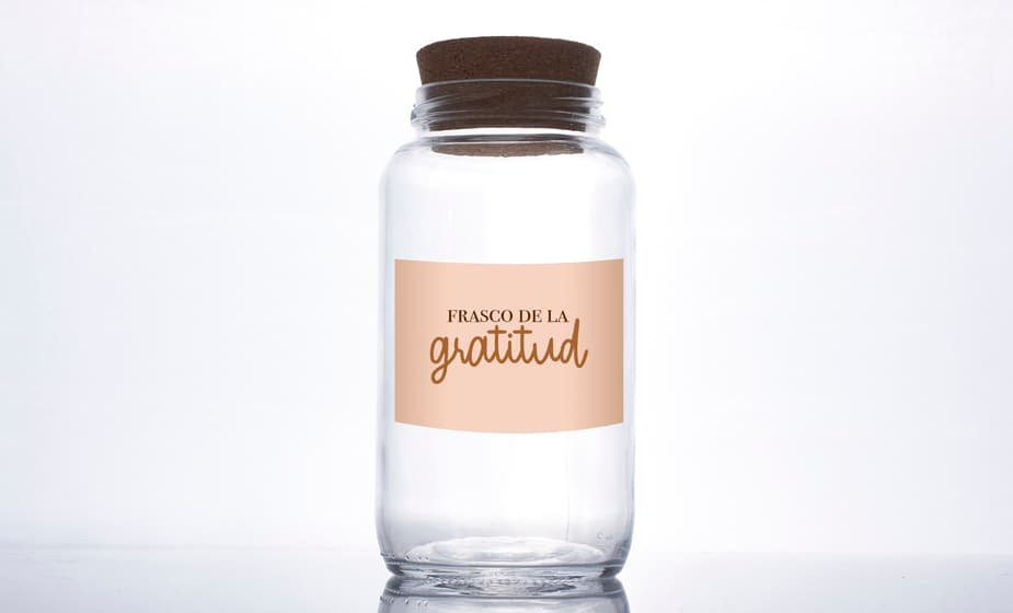 Pon en práctica la gratitud con ayuda de este frasco.