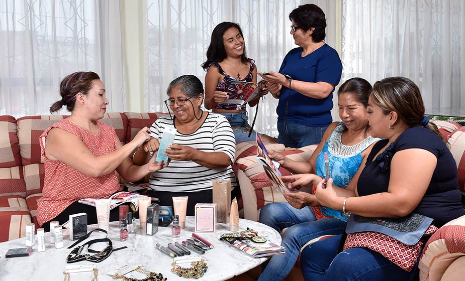 ¿Ya sabes qué es un préstamo grupal?